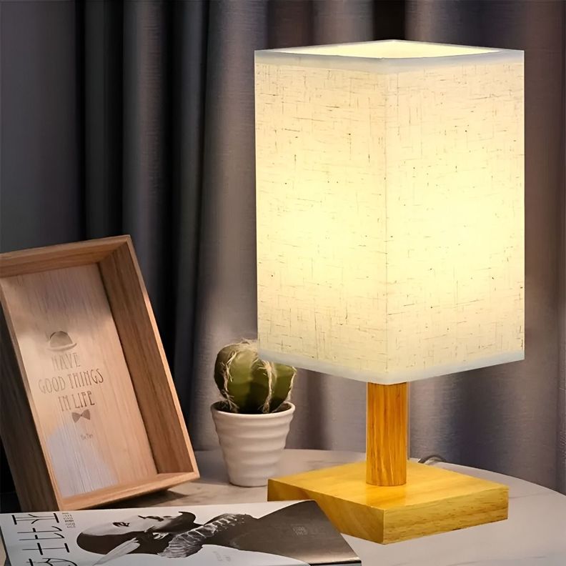 Lámpara Mesa Decorativa Base Madera Cuadrada Beige Jhn-1