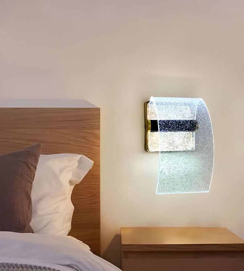 Lámpara Pared LED Elegante Dorada Acrílico Decorativa Jhn-3