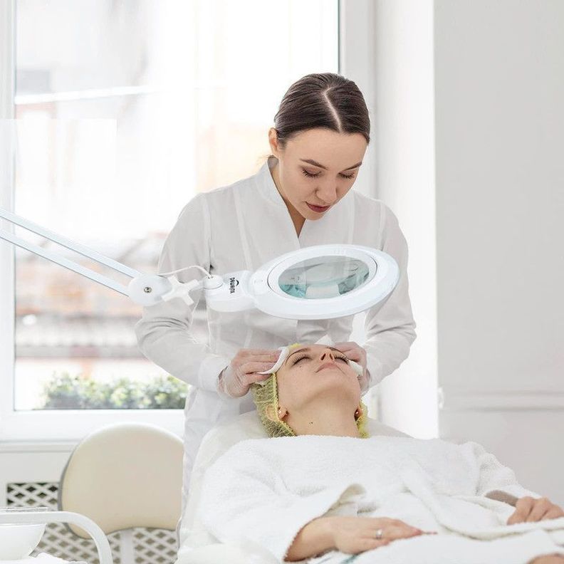 Lampara Brazo Giratorio Multifuncional Esteticista Spa Lau-1