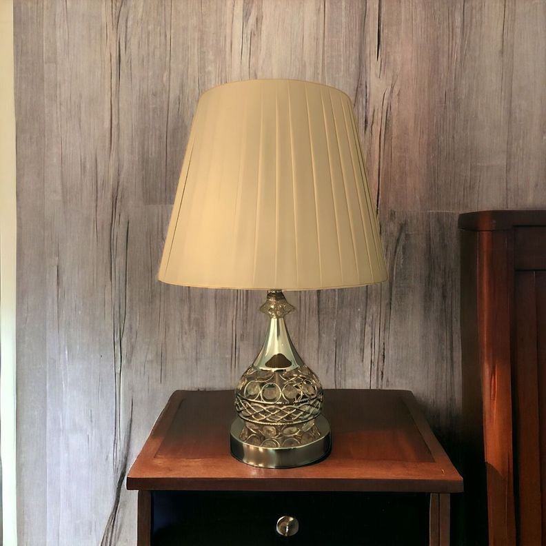 Lámpara Mesa Lectura Minimalista Noche Decorativa Dorada Jhn-8