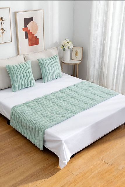 JUEGO DE PIECERA DE CAMA CON 2 FUNDAS MODELO BAMBU VERDE MENTA