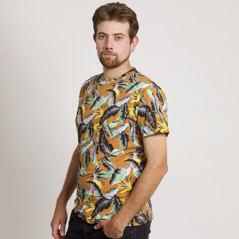 POLERA HOMBRE HAWAIANA MANGA CORTA CAFE-3