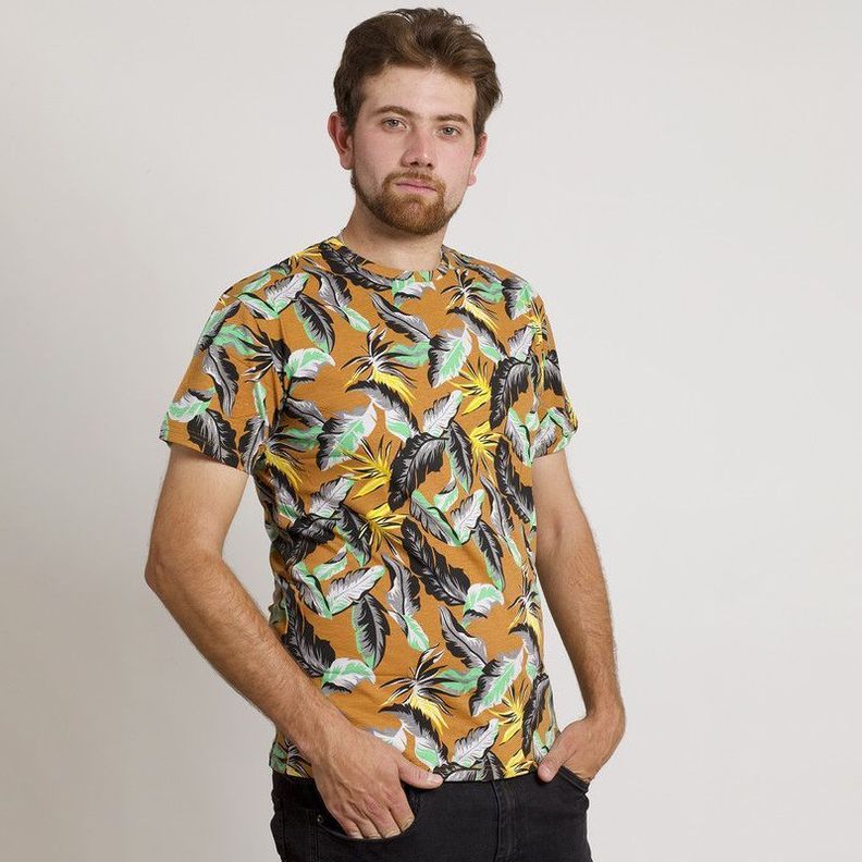POLERA HOMBRE HAWAIANA MANGA CORTA CAFE-1