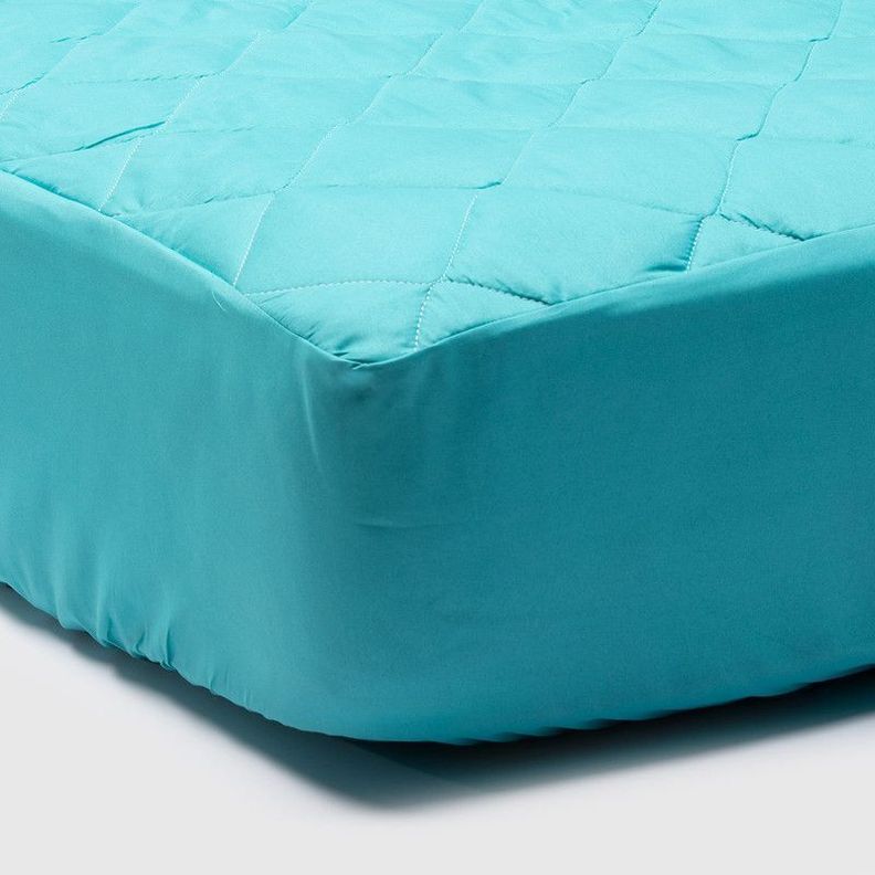 Cubrecolchon Turquesa + Faldon Blanco Arthome King-2