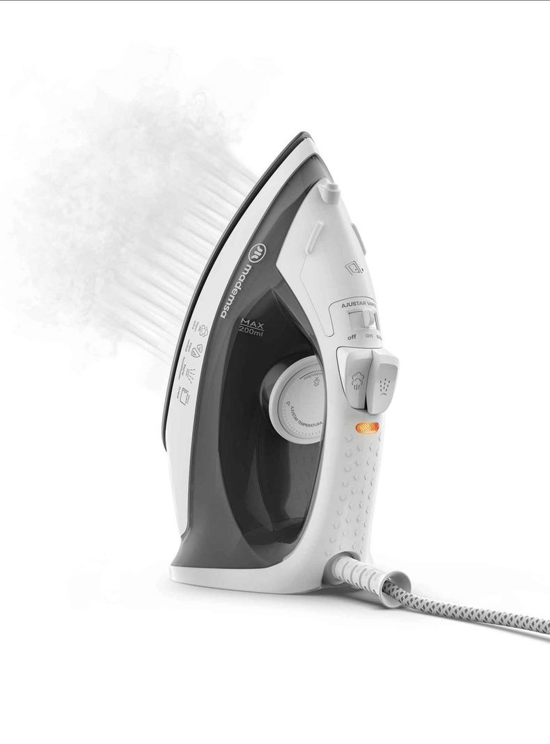 Plancha a Vapor Mademsa con Base Antiadherente MIR10-6