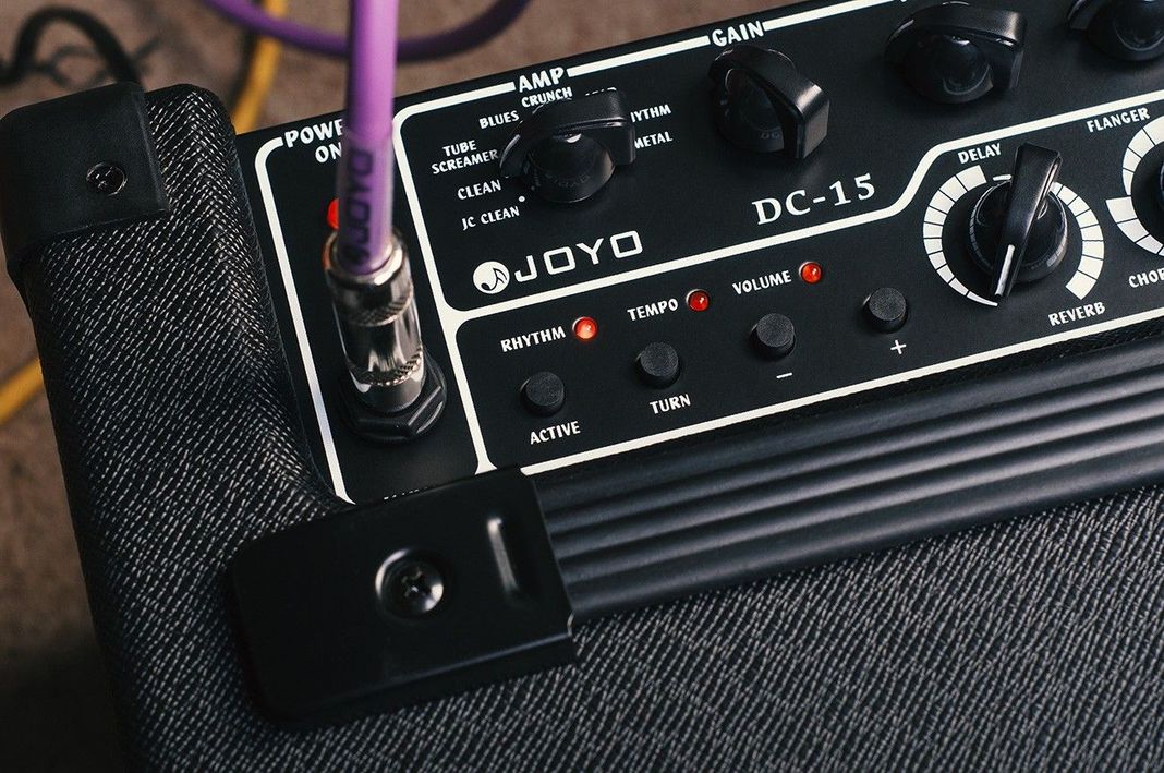 Amplificador DC-15 Joyo-1