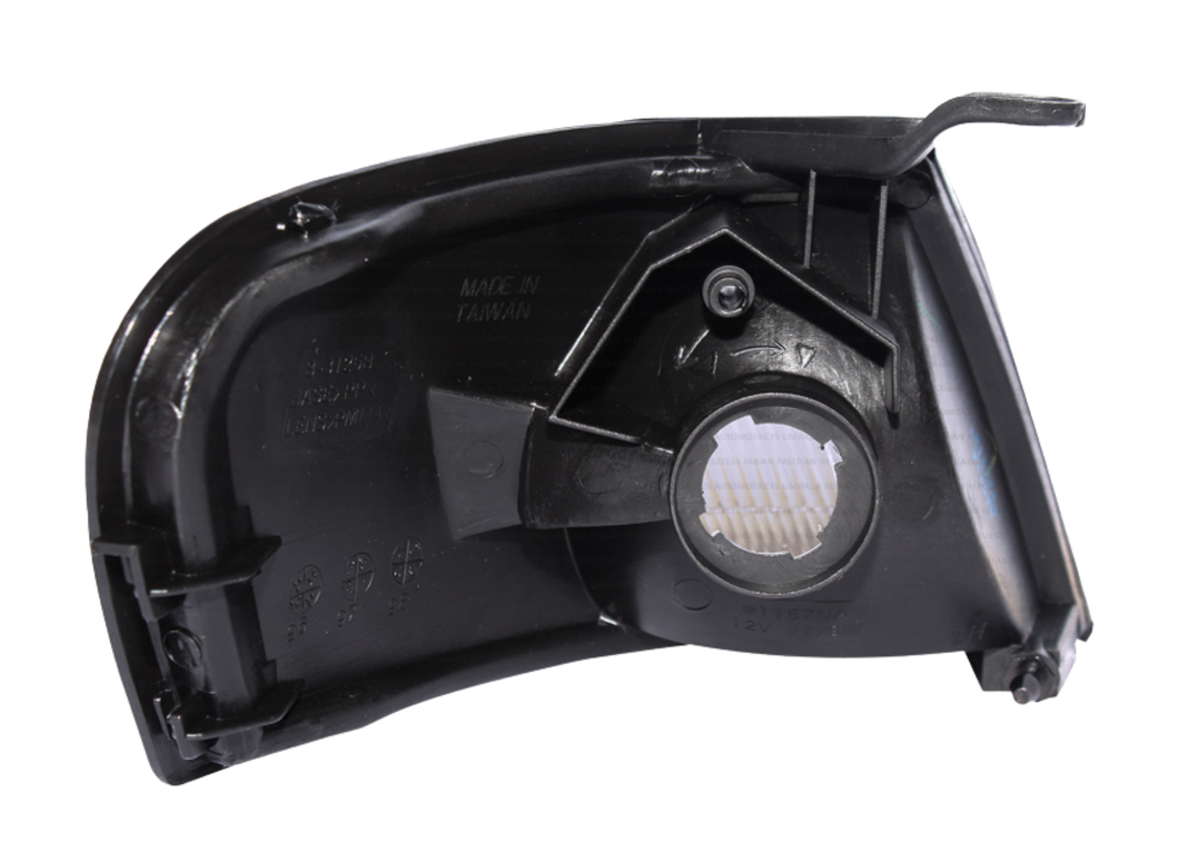 FOCO PUNTA IZQUIERDO NISSAN SENTRA 2 B14 1995-1999-1