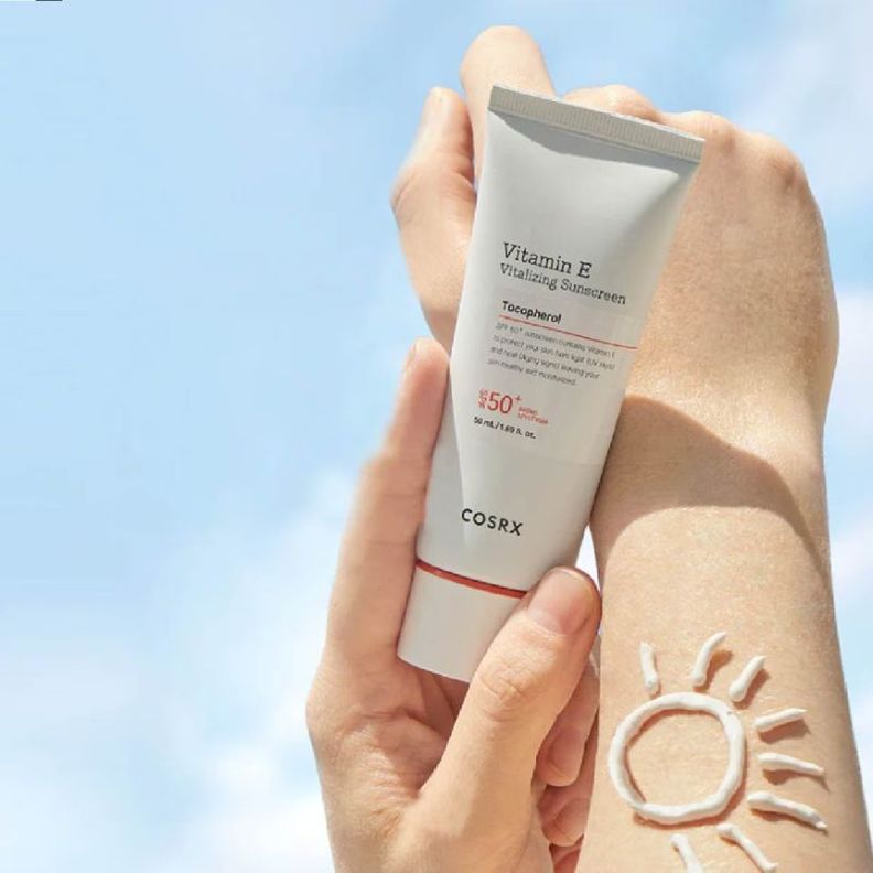 Protector solar coreano SPF 50+ con vitamina E - COSRX Vitalizing Sunscreen-1