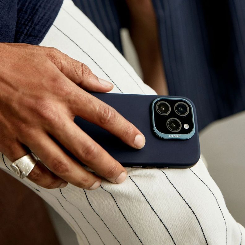 Funda silicona antimicrobial Magsafe iPhone 16 Pro Max Azul-2
