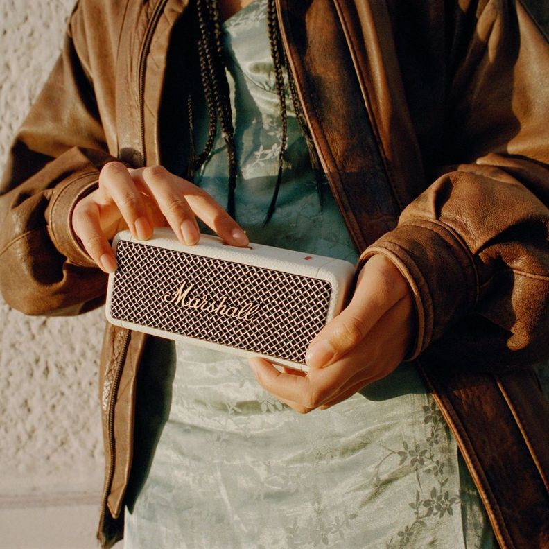 Parlante Portatil Bluetooth Emberton Ii Marshall Crema-9
