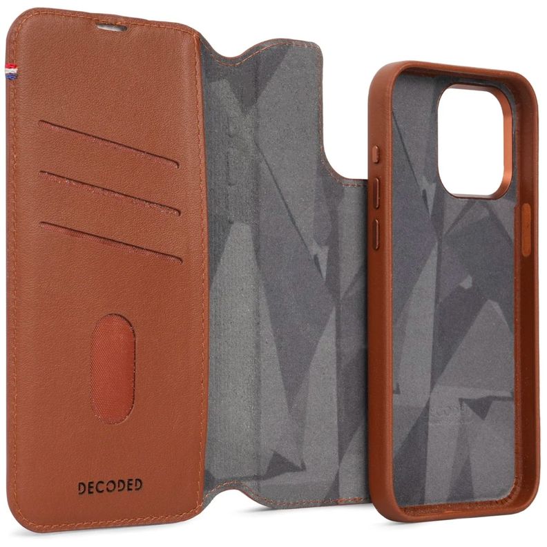 Funda cuero Wallet MagSafe iPhone 15 Pro Max Decoded Café-6