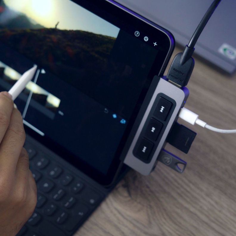 Hub multimedia USB-C HyperDrive 6 en 1-7