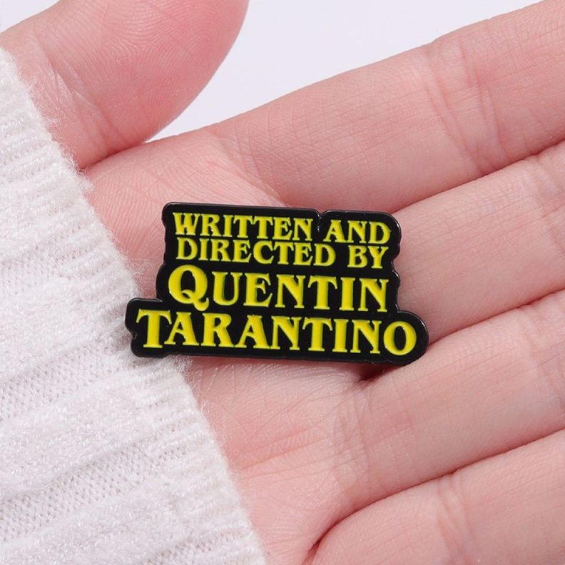 Pin Broche entretenido Written By Quentin Tarantino-2