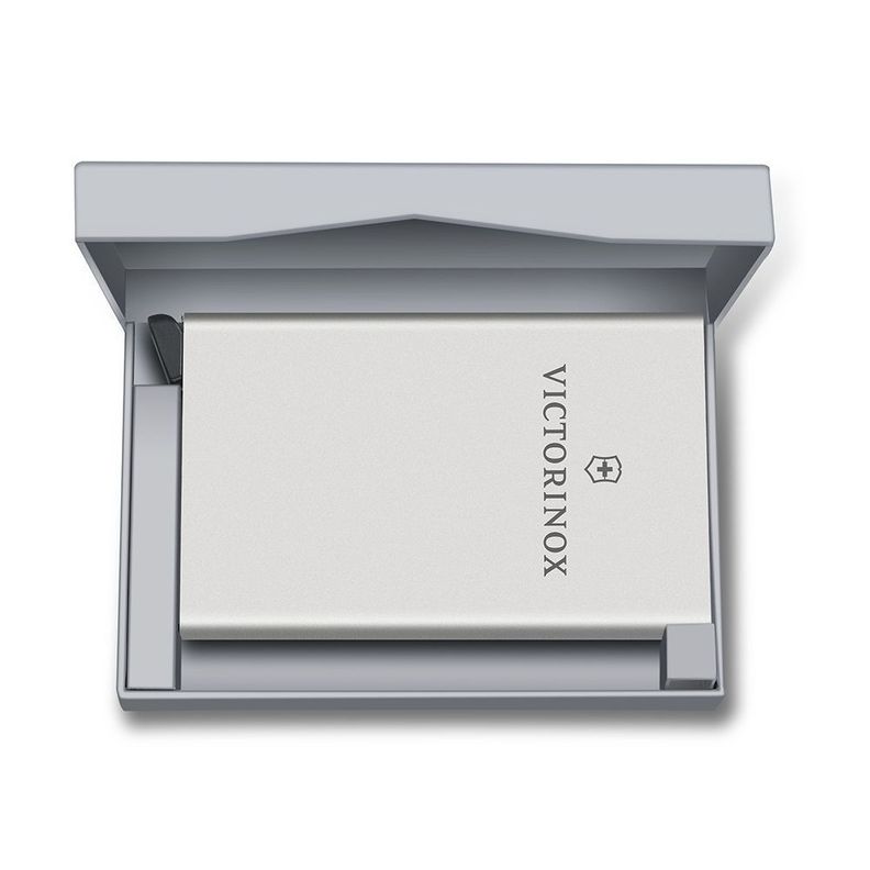 Billetera para tarjetas Altius Secrid Essential color plata Victorinox.-4