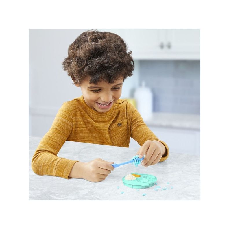 Play-Doh Kitchen Creations Batidora Mágica Play-Doh-1