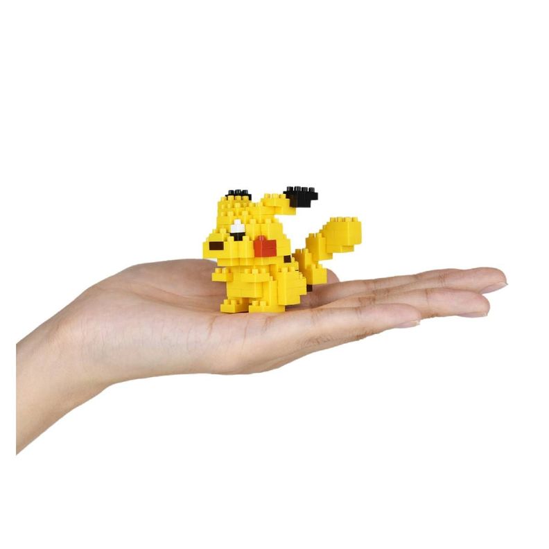 FIGURA NANOBLOCK SERIE POKEMON DE BANDAI - PIKACHU-1