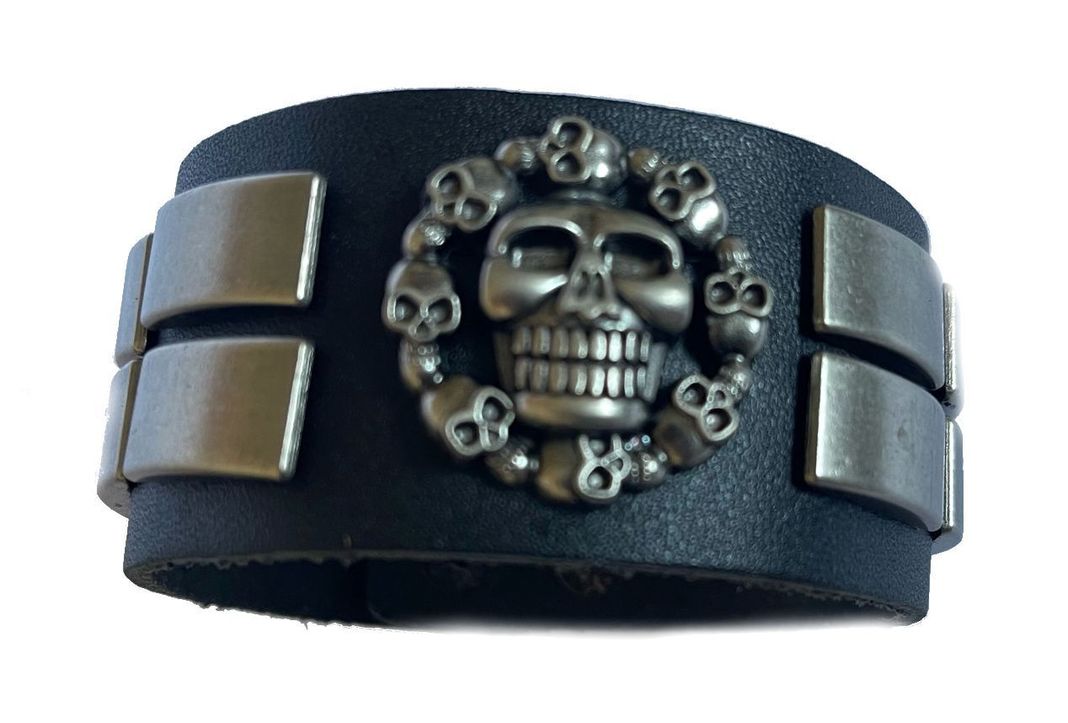 Pulsera de Cuero Negra Placa Calavera-0