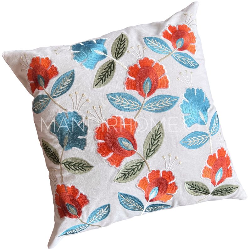 Funda de Cojín Bordado Romina 45x45cms-0