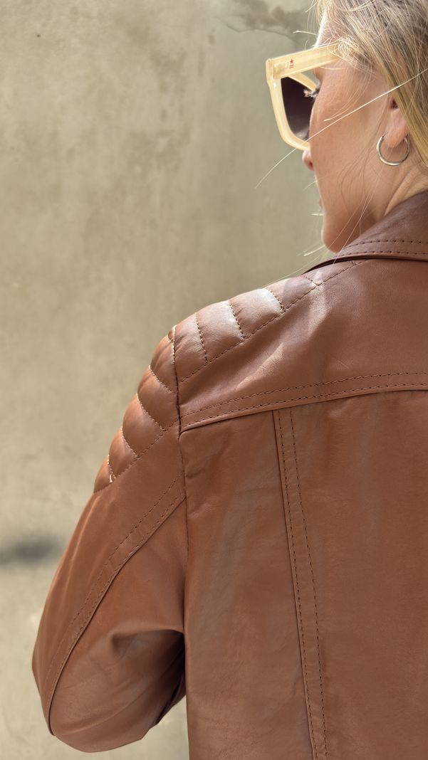 Chaqueta Cuero 100 % Vacuno Argentino - Modelo Valentina-4