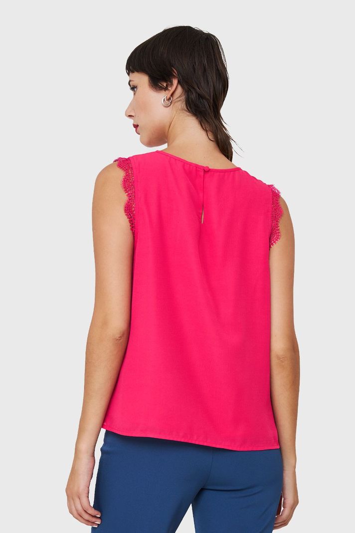 Blusa Encaje Hombros Fucsia Nicopoly-3