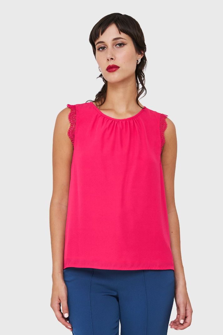 Blusa Encaje Hombros Fucsia Nicopoly-4