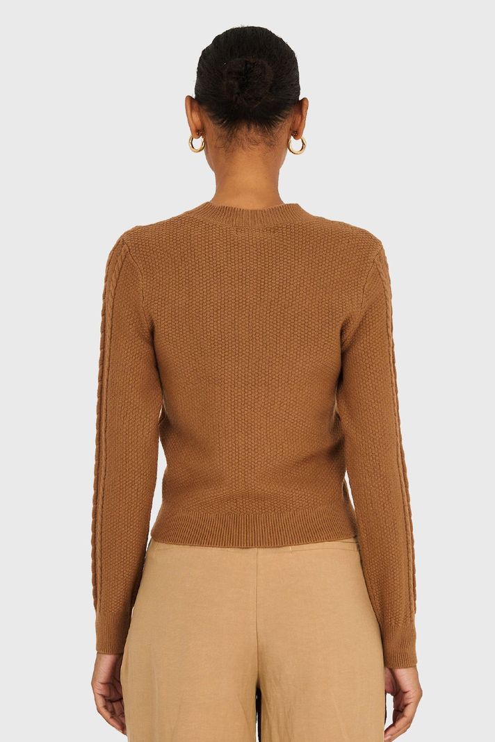Sweater Diseño Trenzado Camel Nicopoly-3