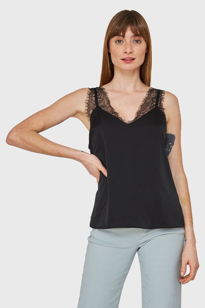 Blusa Satín Encaje Tirante Ancho Negro Nicopoly-4