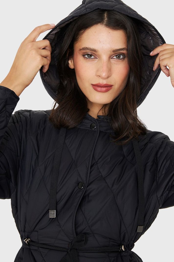 Parka Larga Quilt Cintura Ajustable Negro Nicopoly-5