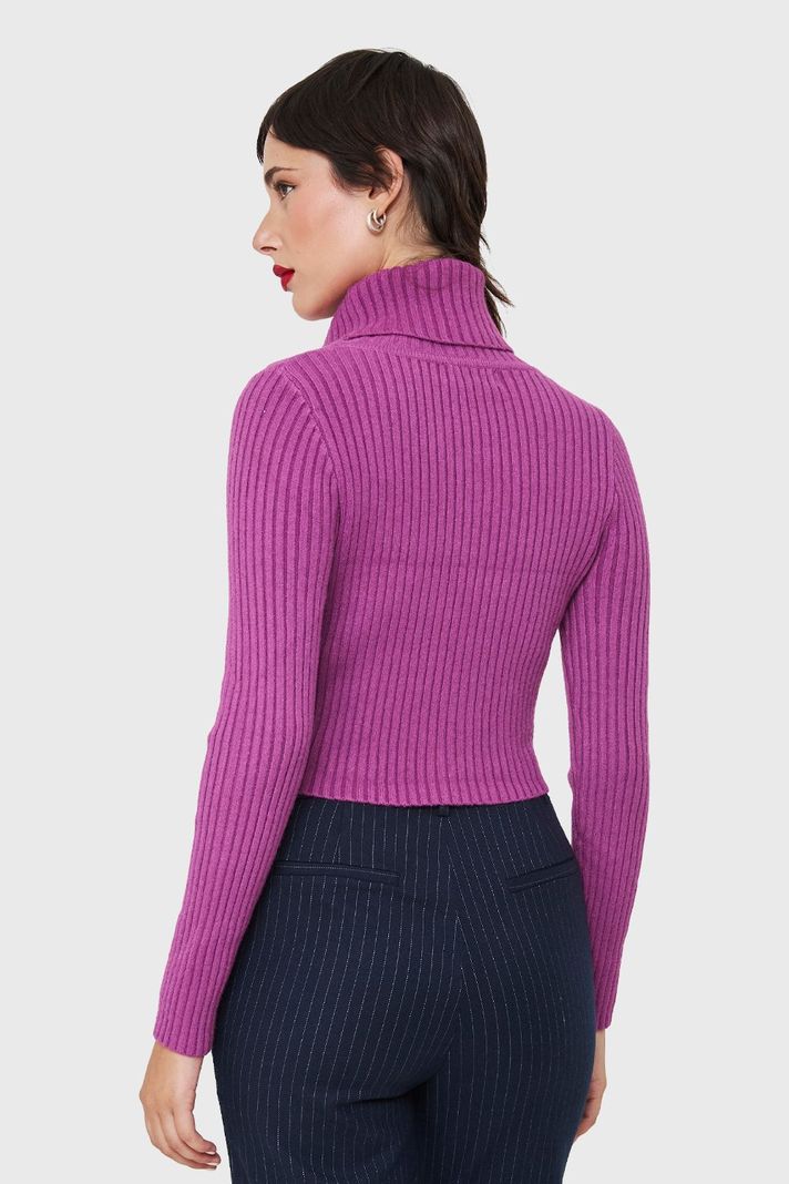 Sweater Crop Cuello Tortuga Magenta Nicopoly-3