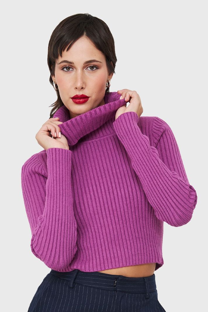 Sweater Crop Cuello Tortuga Magenta Nicopoly-4