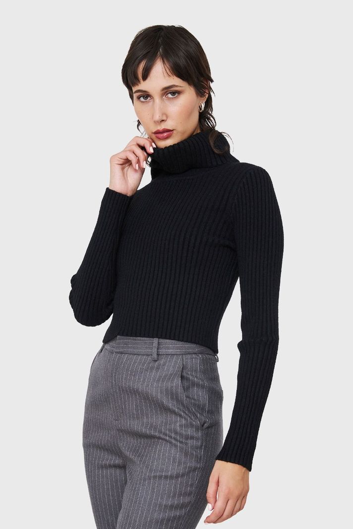 Sweater Crop Cuello Tortuga Negro Nicopoly-2