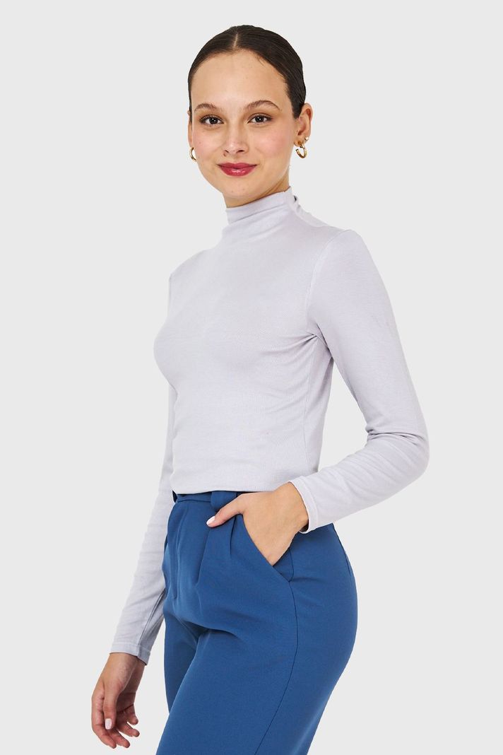 Polera Cuello Alto Gris Nicopoly-2