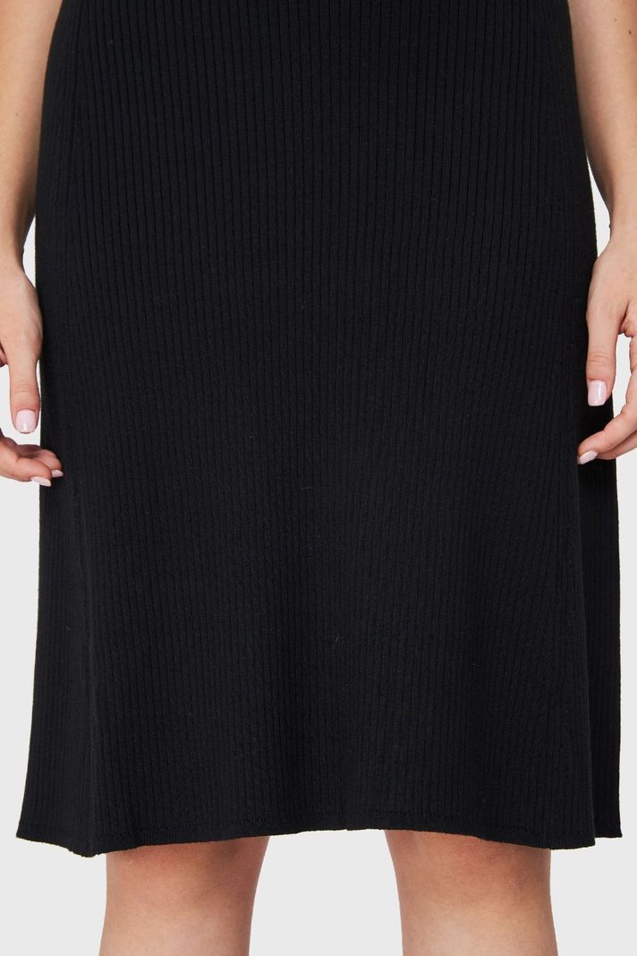 Vestido Midi Acanalado Negro Nicopoly-5