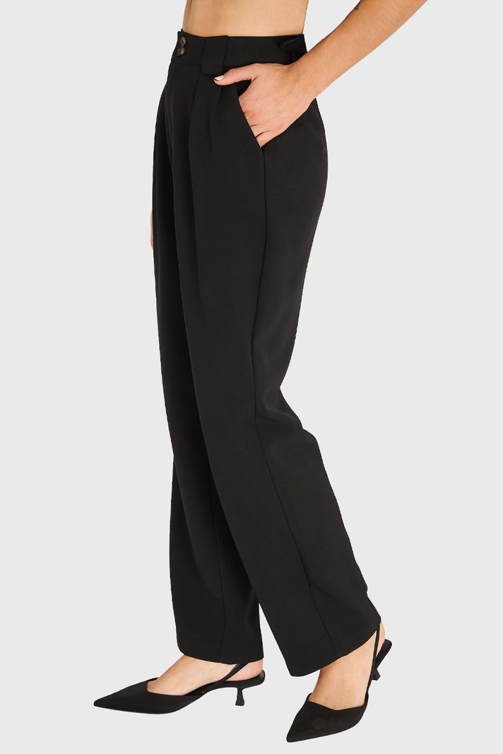 Pantalón Recto Con Pinzas Negro Nicopoly-2