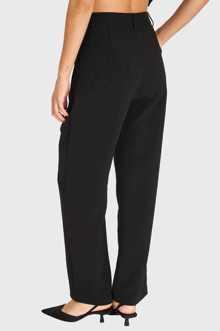 Pantalón Recto Con Pinzas Negro Nicopoly-3