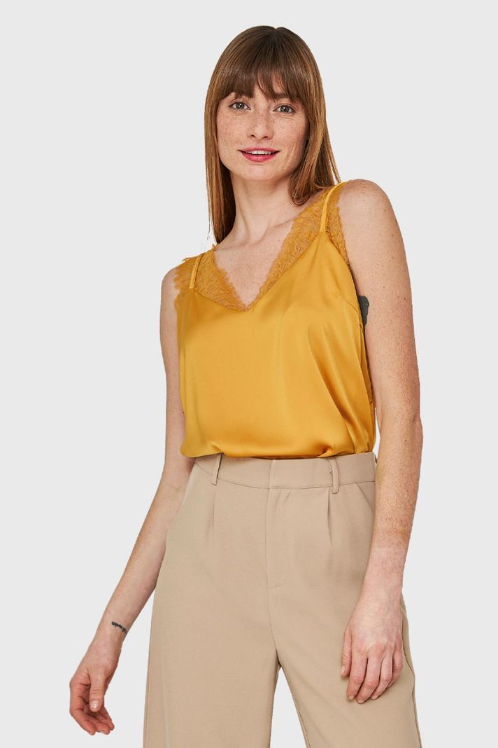 Blusa Satín Encaje Tirante Ancho Mostaza Nicopoly-4