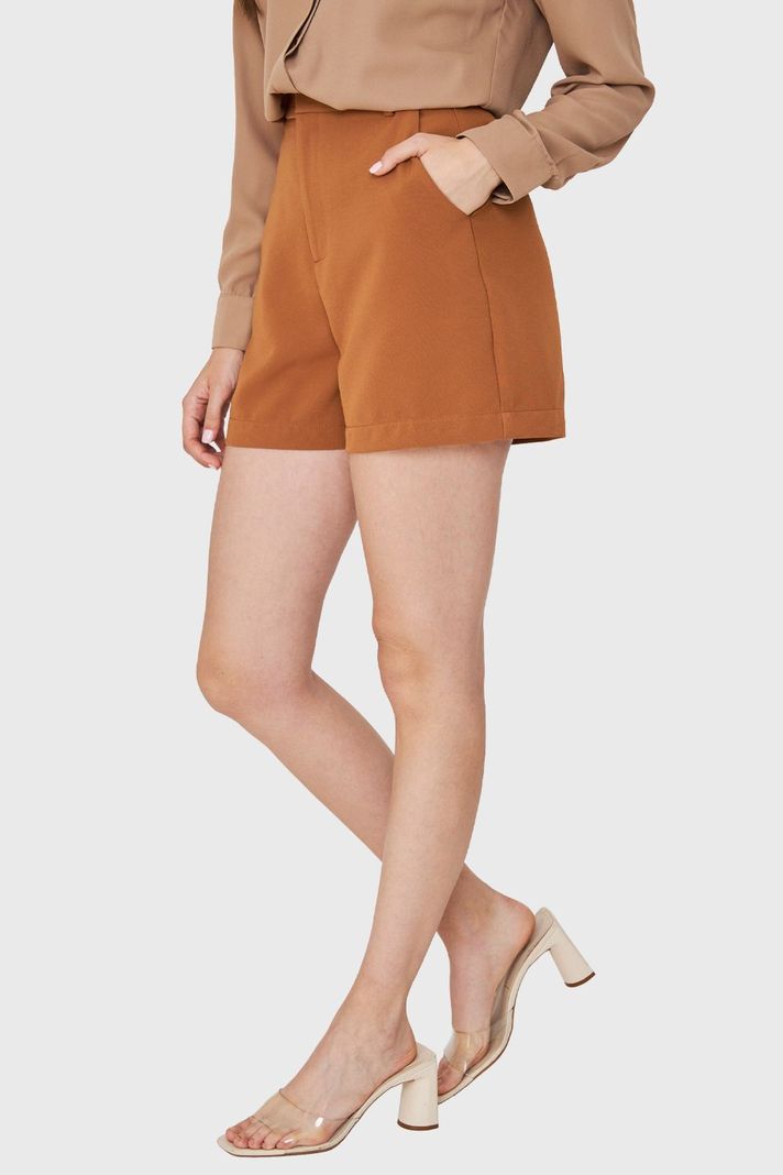 Short Básico Formal Camel Nicopoly-2