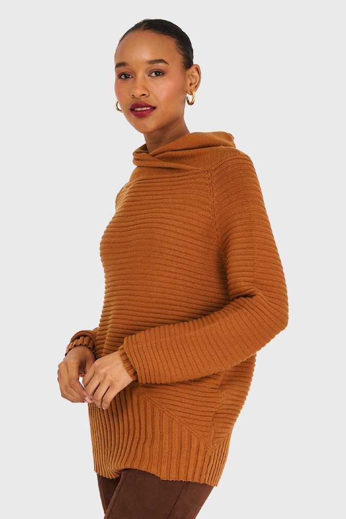 Sweater Canalé Cuello Tortuga Camel Nicopoly-2