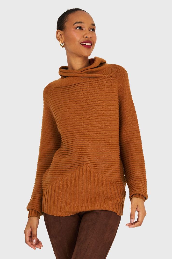Sweater Canalé Cuello Tortuga Camel Nicopoly-4