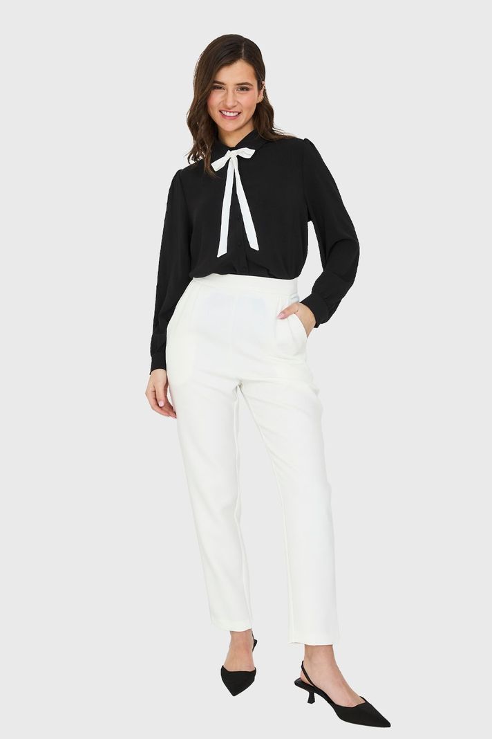 Blusa Con Lazo Desmontable Negro Nicopoly-1