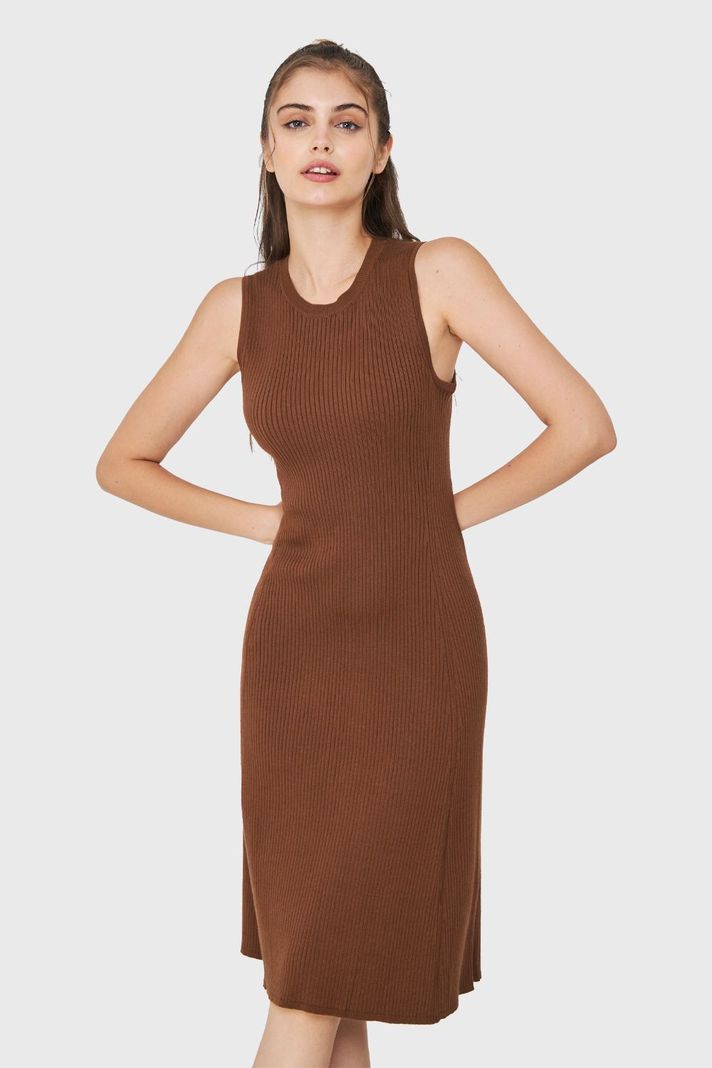 Vestido Midi Acanalado Café Nicopoly-0