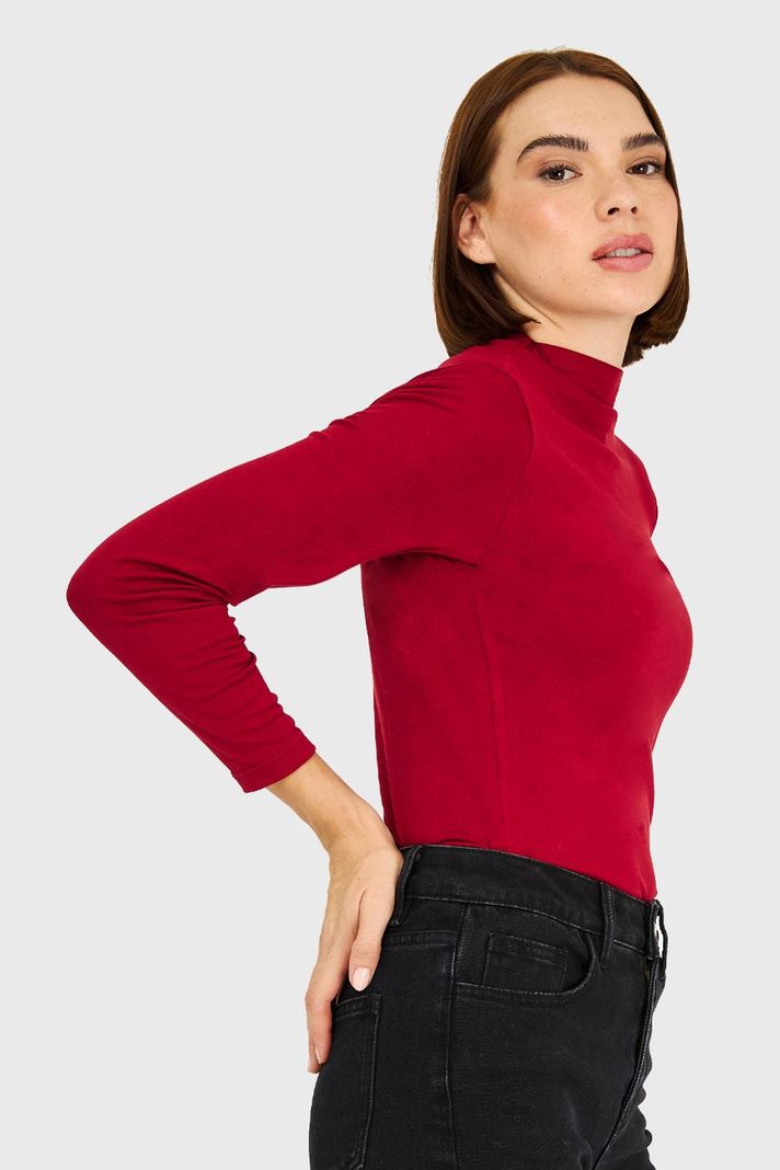 Polera Cuello Alto Burdeo Nicopoly-2