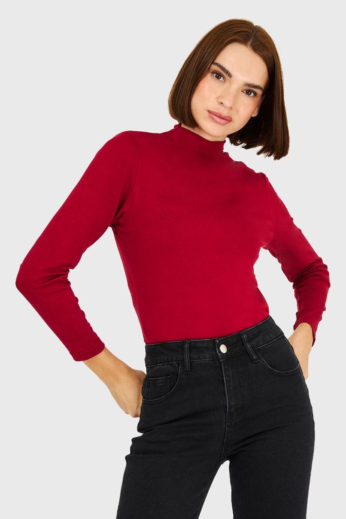 Polera Cuello Alto Burdeo Nicopoly-4