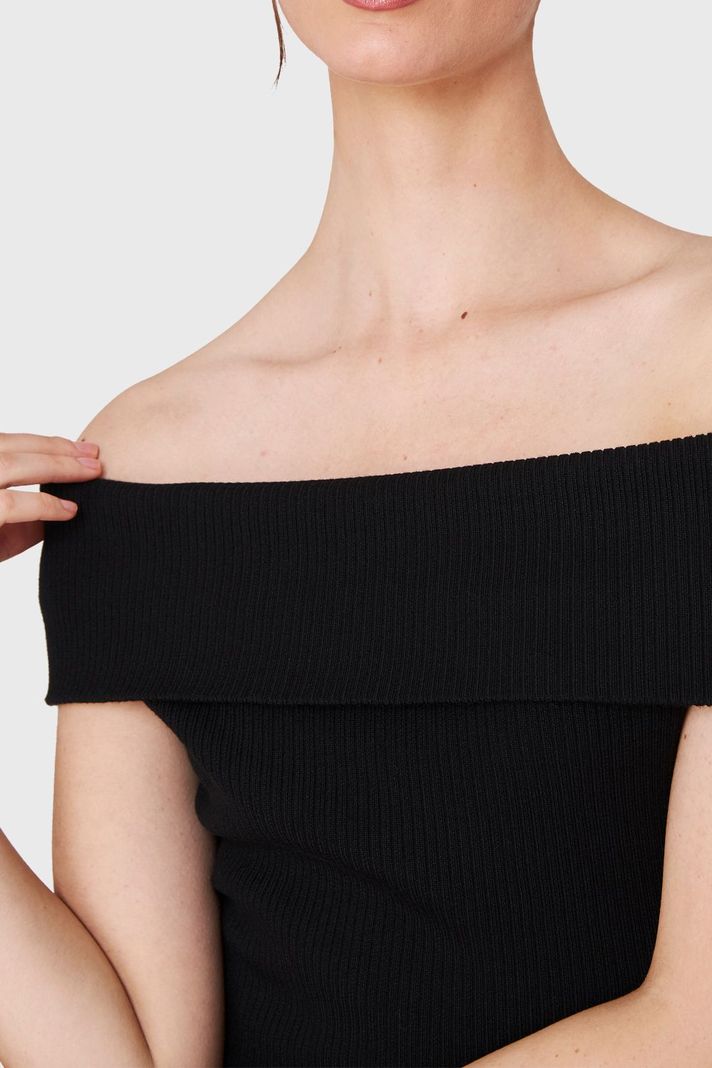 Vestido Acanalado Off The Shoulder Negro Nicopoly-5