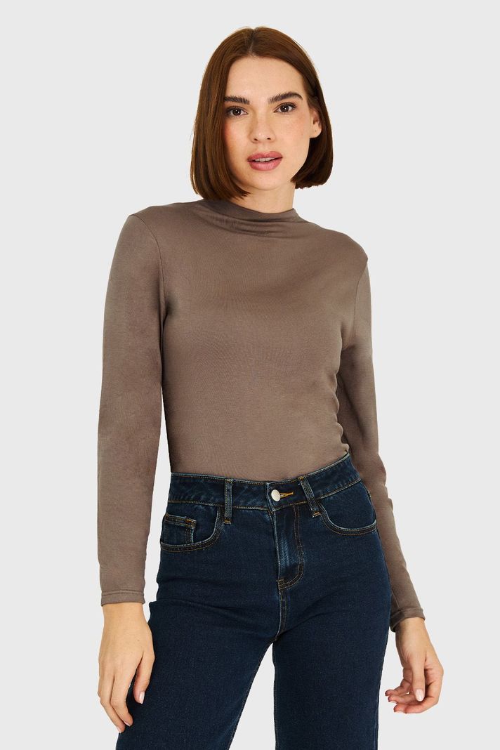 Polera Cuello Alto Café Nicopoly-4